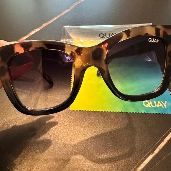 Quay After Hours XL sunglasses tortoise black/black fade - Picture 10 of 11